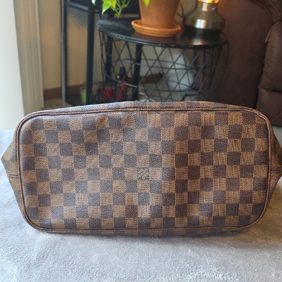 Neverfull Louis Vuitton Brown Damier MM Tote with Dust Bag! - Picture 7 of 14